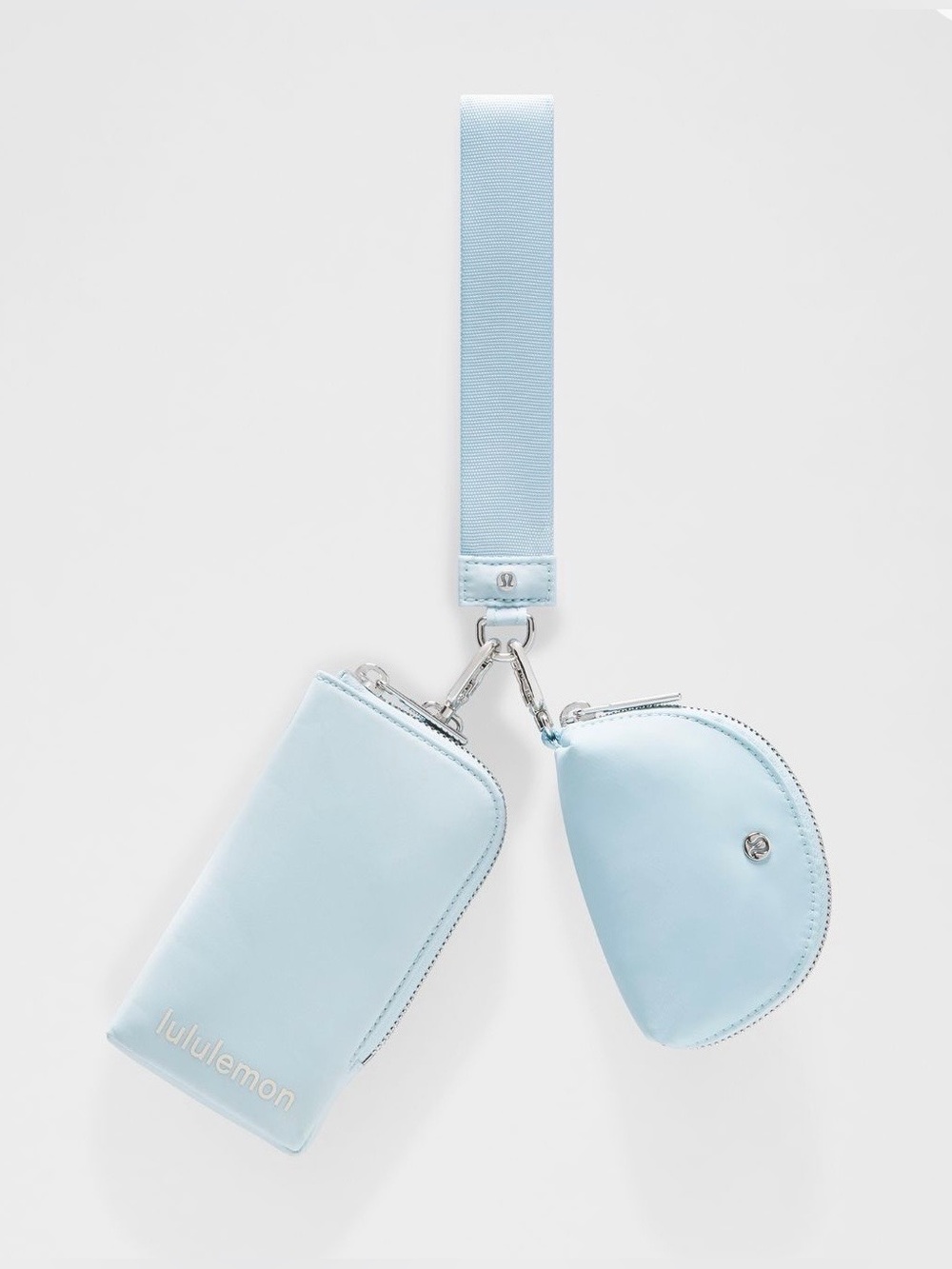 ✨NWT✨Lululemon: Dual Pouch Wristlet Wallet